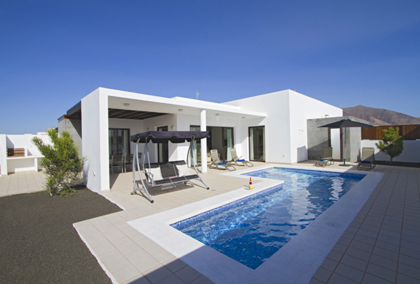 luxury villas lanzarote